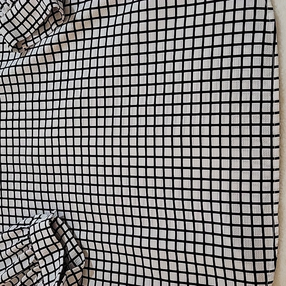 ADRIANNA PAPELL BLACK * WHITE SQUARE DESIGN TOP SMALL - Picture 8 of 11